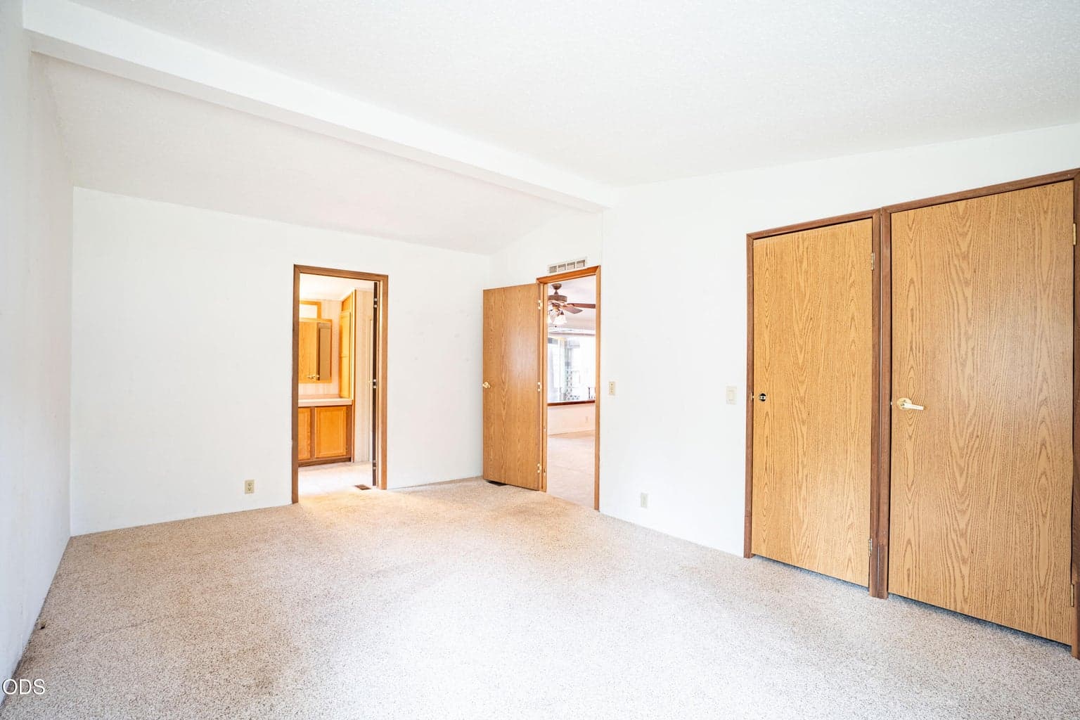 Photo of 60245 Lakeview Drive 19 of 45