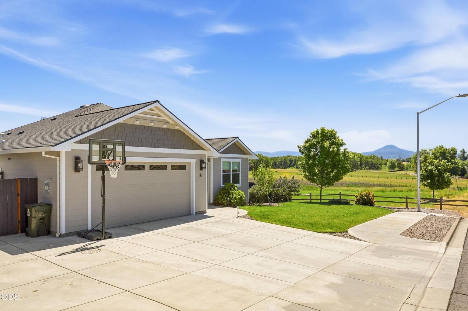 Photo of 37 Terra Linda 3 of 43