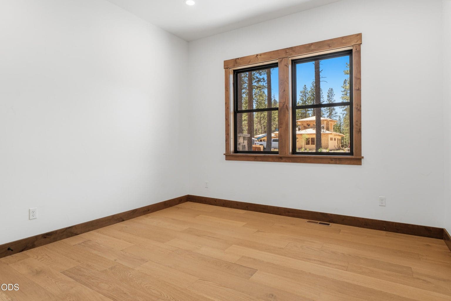Photo of 17788 Preservation Loop 20 of 31