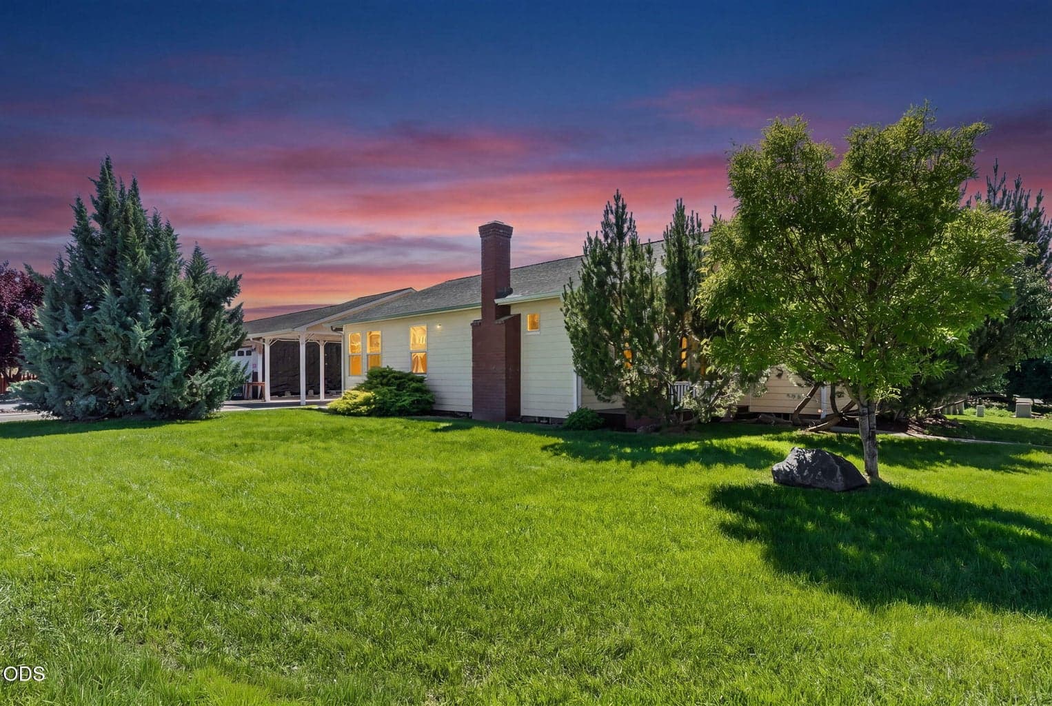 Photo of 1372 NW Teal Loop 31 of 32