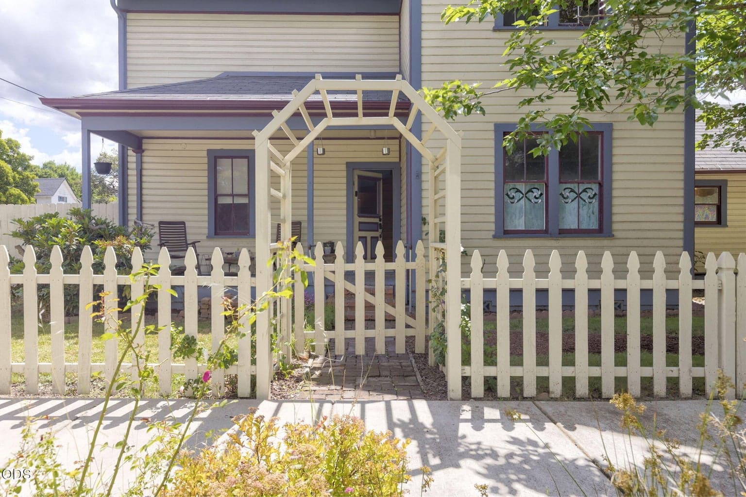 Photo of 409 Dimmick 4 of 39