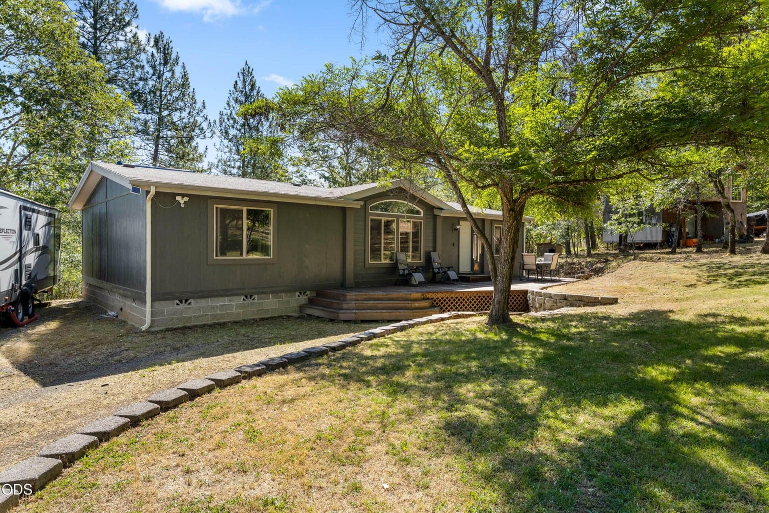Photo of 1460 Grays Creek 1 of 33