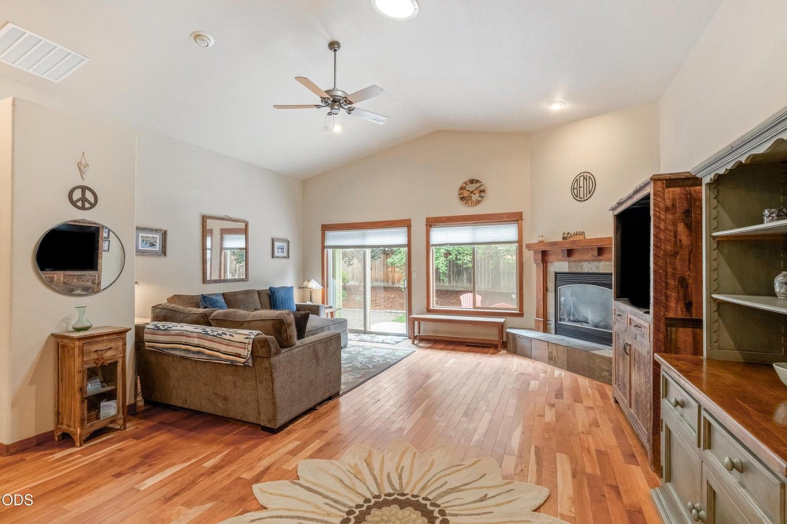 Photo of 2354 Summerhill 4 of 27