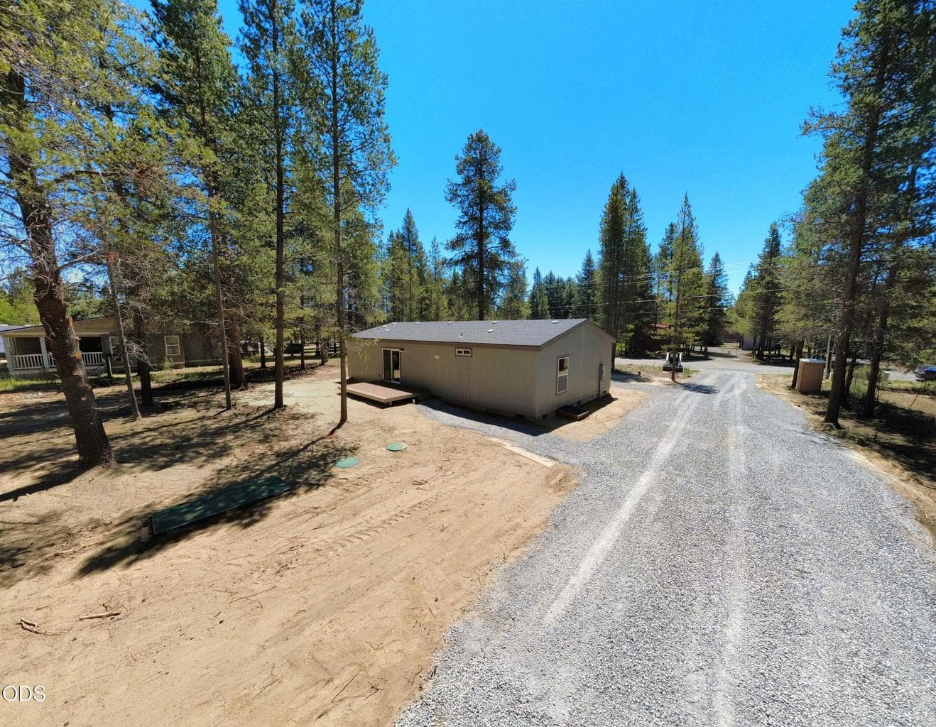 Photo of 16164 Leona Lane 25 of 35