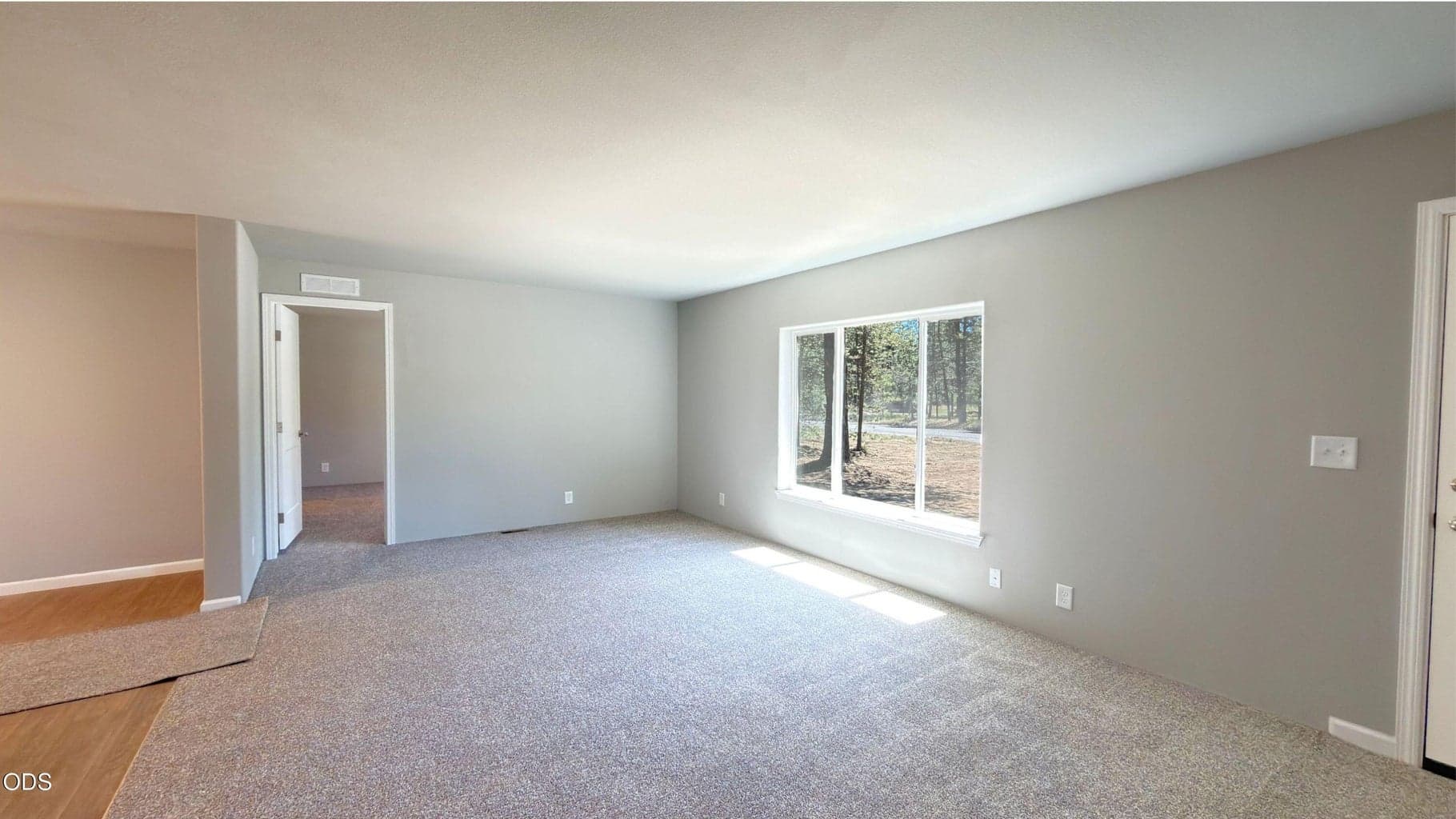 Photo of 16164 Leona Lane 10 of 35
