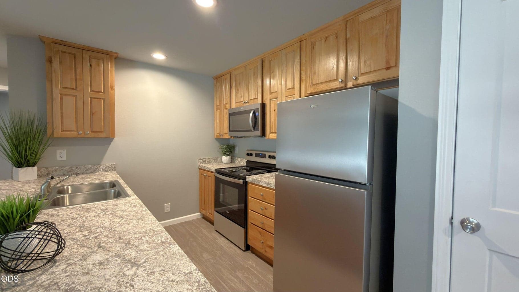 Photo of 16164 Leona Lane 7 of 35