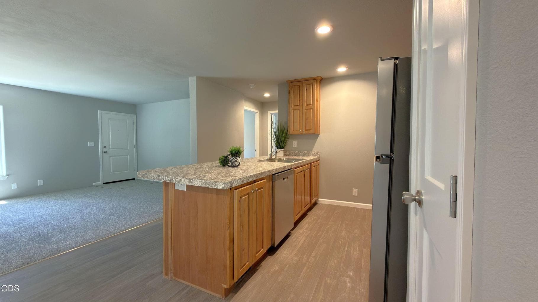 Photo of 16164 Leona Lane 8 of 35