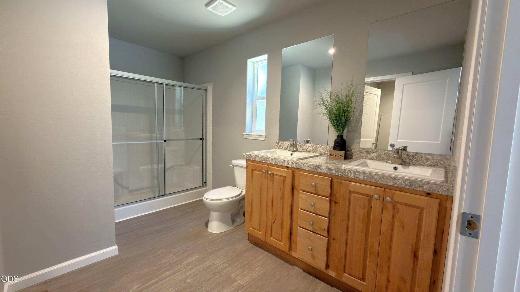 Photo of 16164 Leona Lane 12 of 35