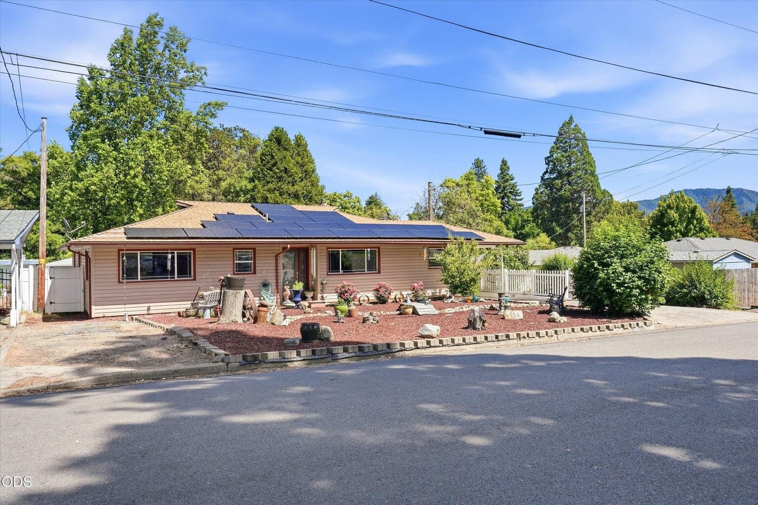 Photo of 1317 Prospect 3 of 48