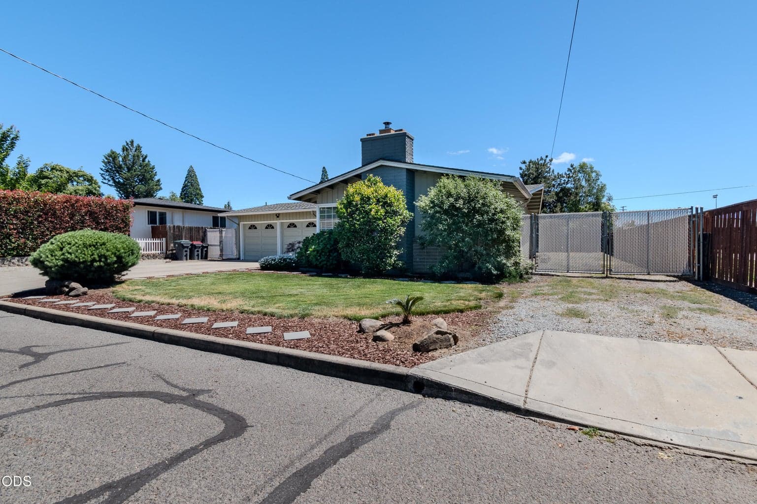 Photo of 212 Windsor 3 of 29