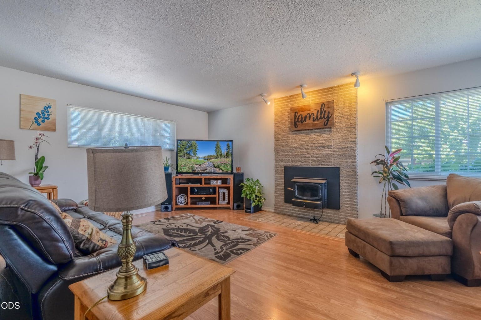 Photo of 212 Windsor 5 of 29