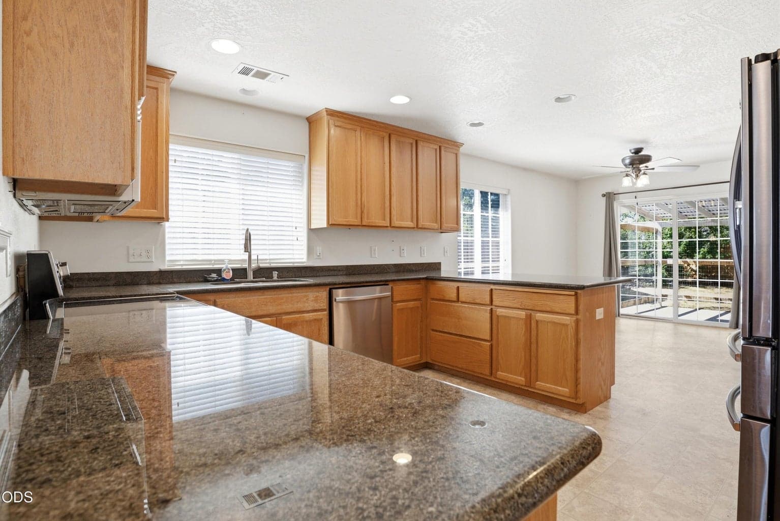Photo of 1005 10th 3 of 20