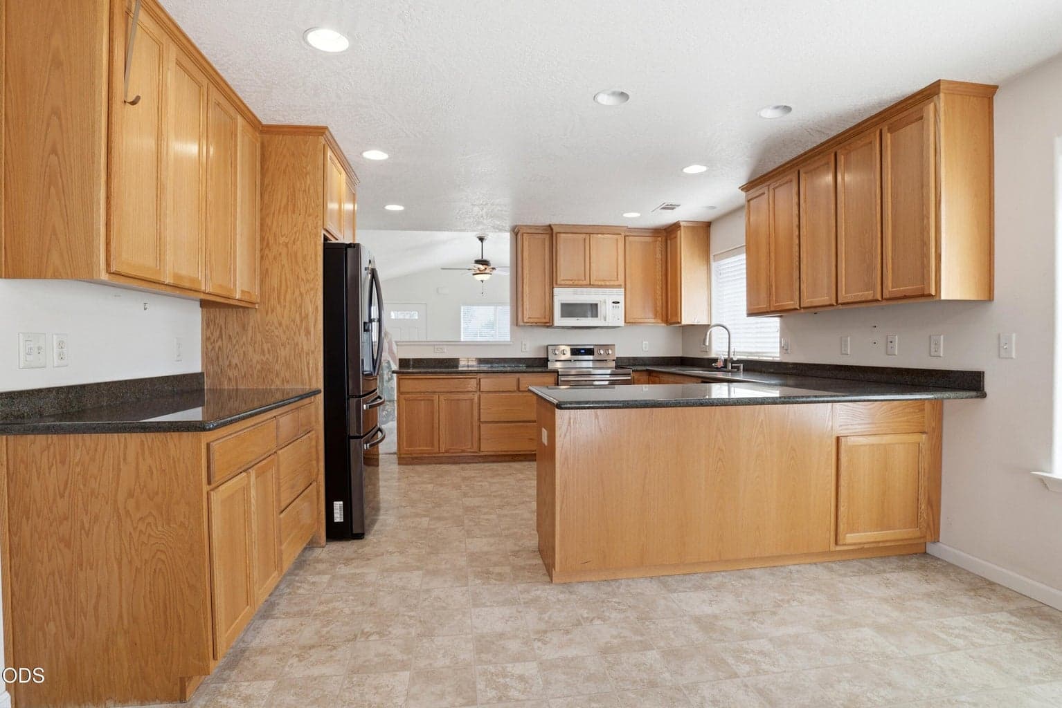 Photo of 1005 10th 2 of 20