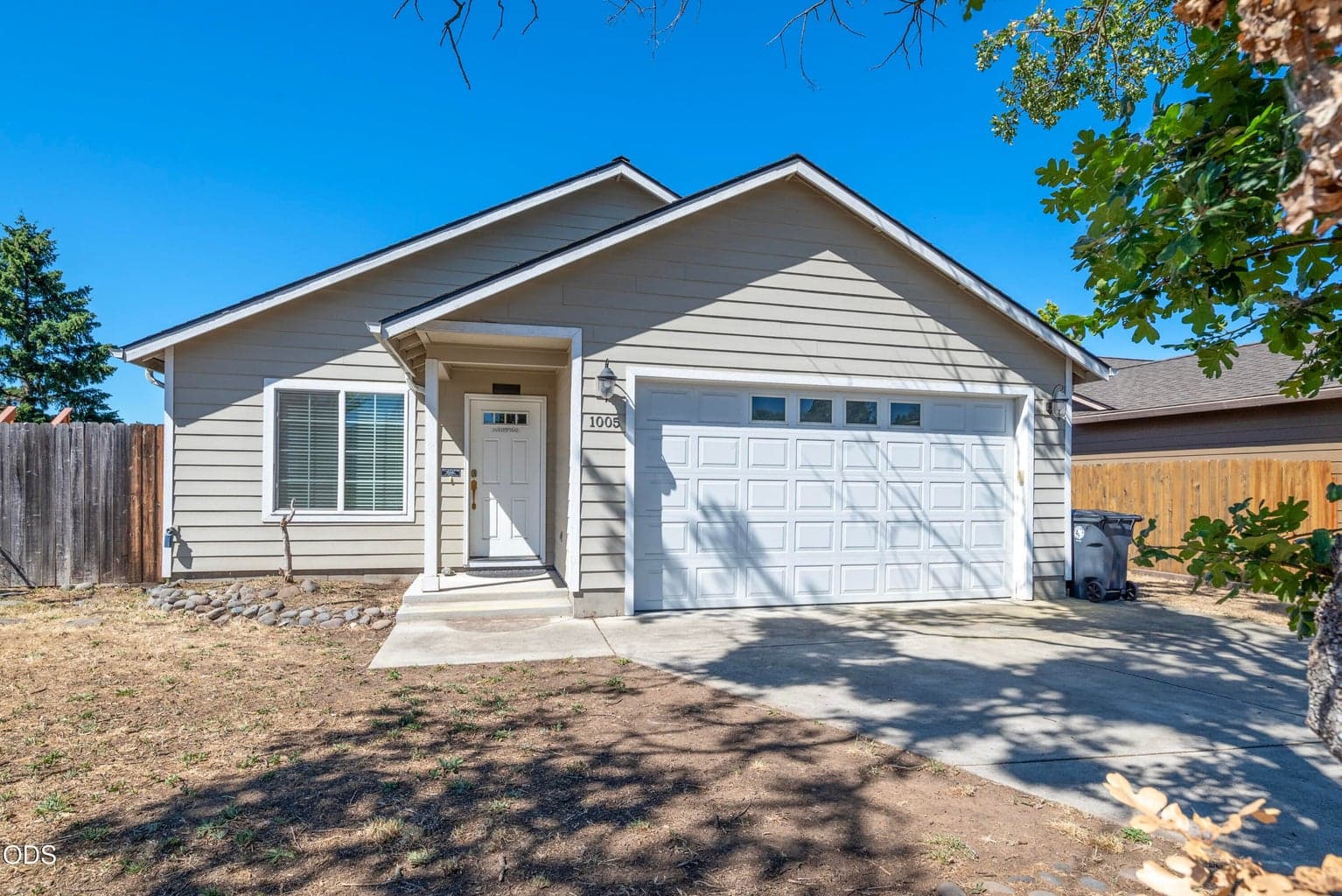 Photo of 1005 10th 1 of 20