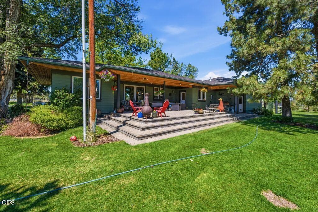 Back Yard is immaculate with mature shade trees and wonderful flat yard!