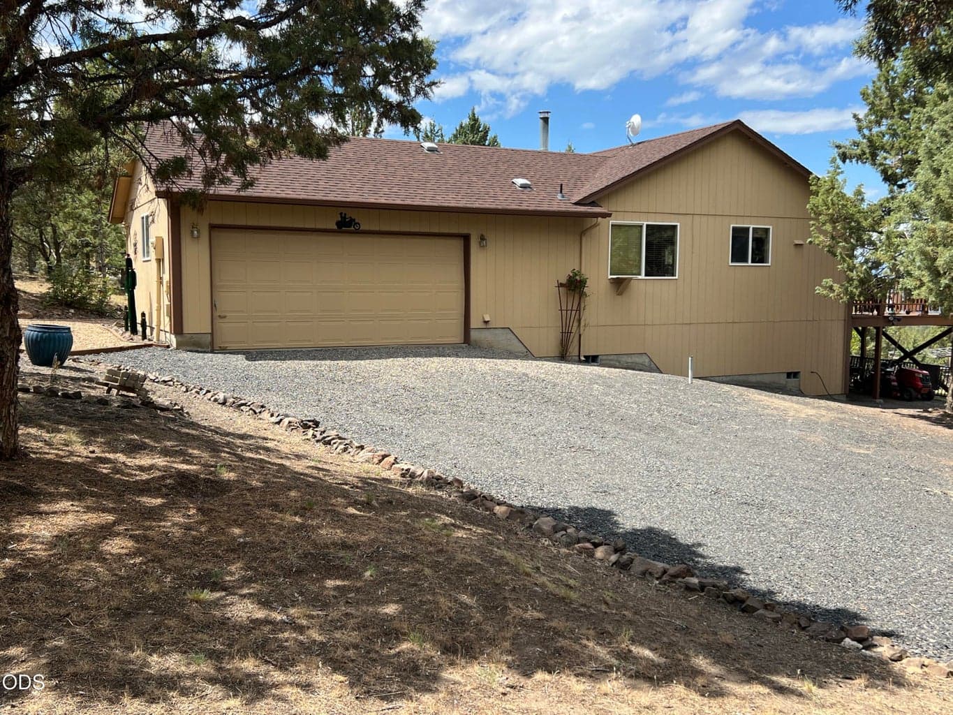 Photo of 1047 Akins 3 of 32