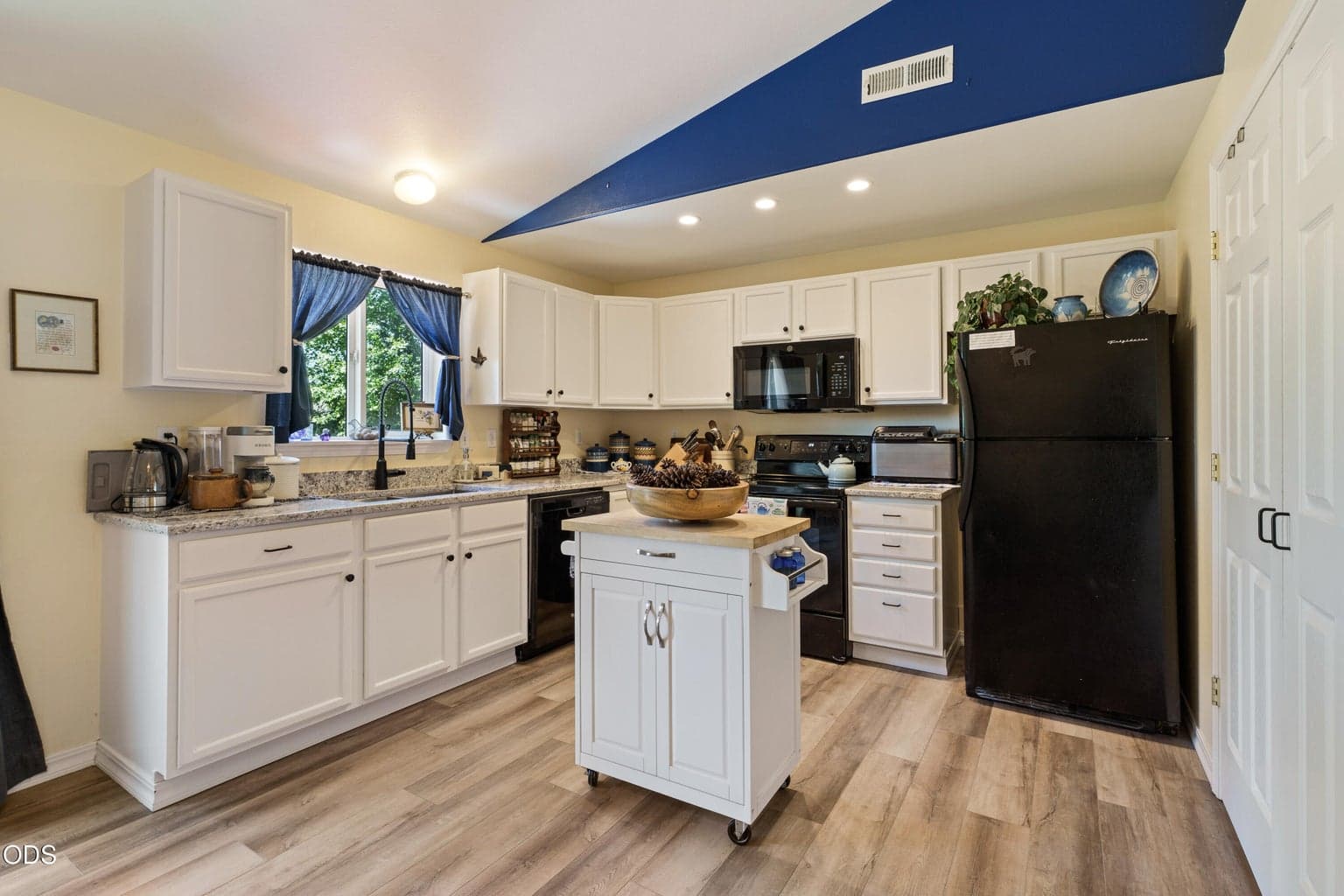Photo of 1425 SW 31st Street 10 of 29
