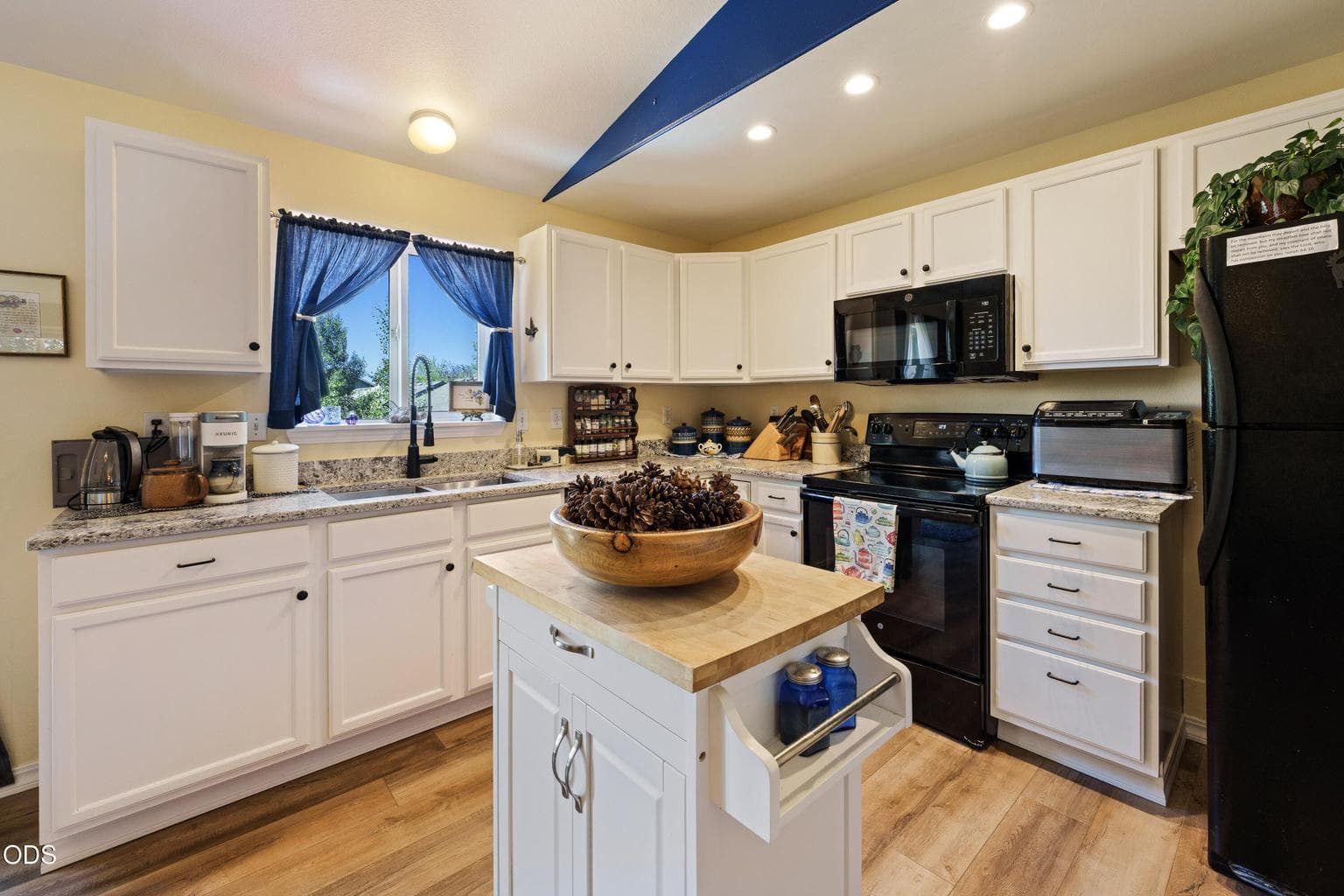 Photo of 1425 SW 31st Street 12 of 29