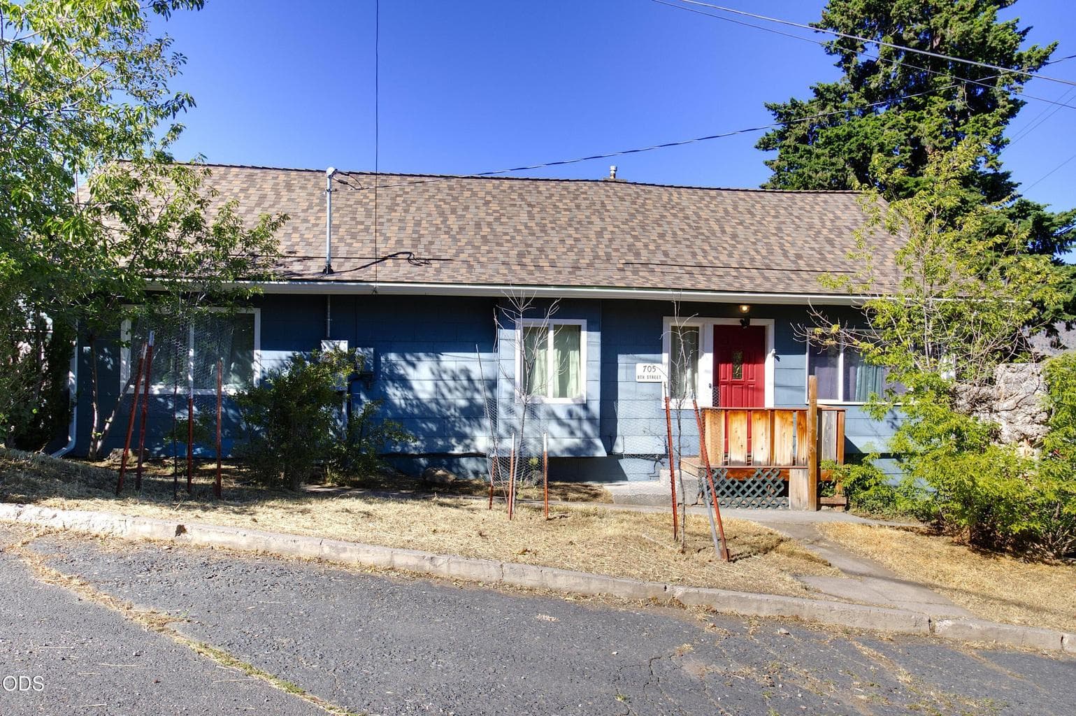 Photo of 705 8th 1 of 20