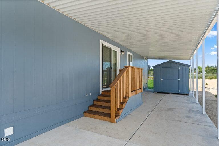 Photo of 300 Luman 4 of 19