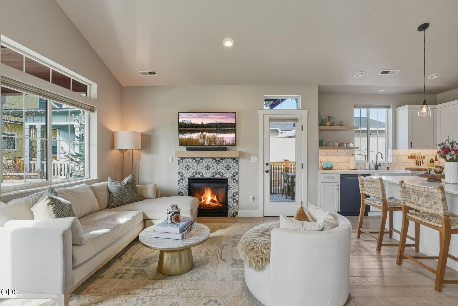 Photo of 233 Heising 5 of 32