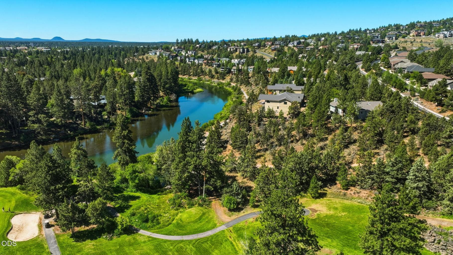 Photo of 2627 NW Rippling River Court 7 of 48