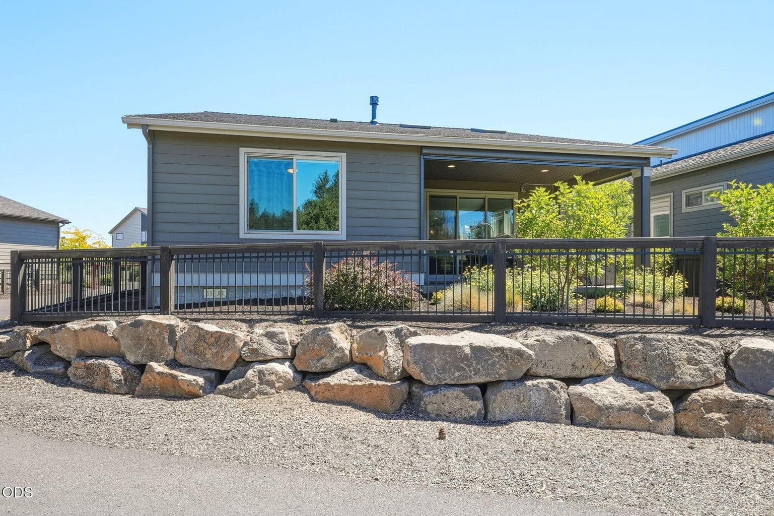 Photo of 2627 NW Rippling River Court 30 of 48