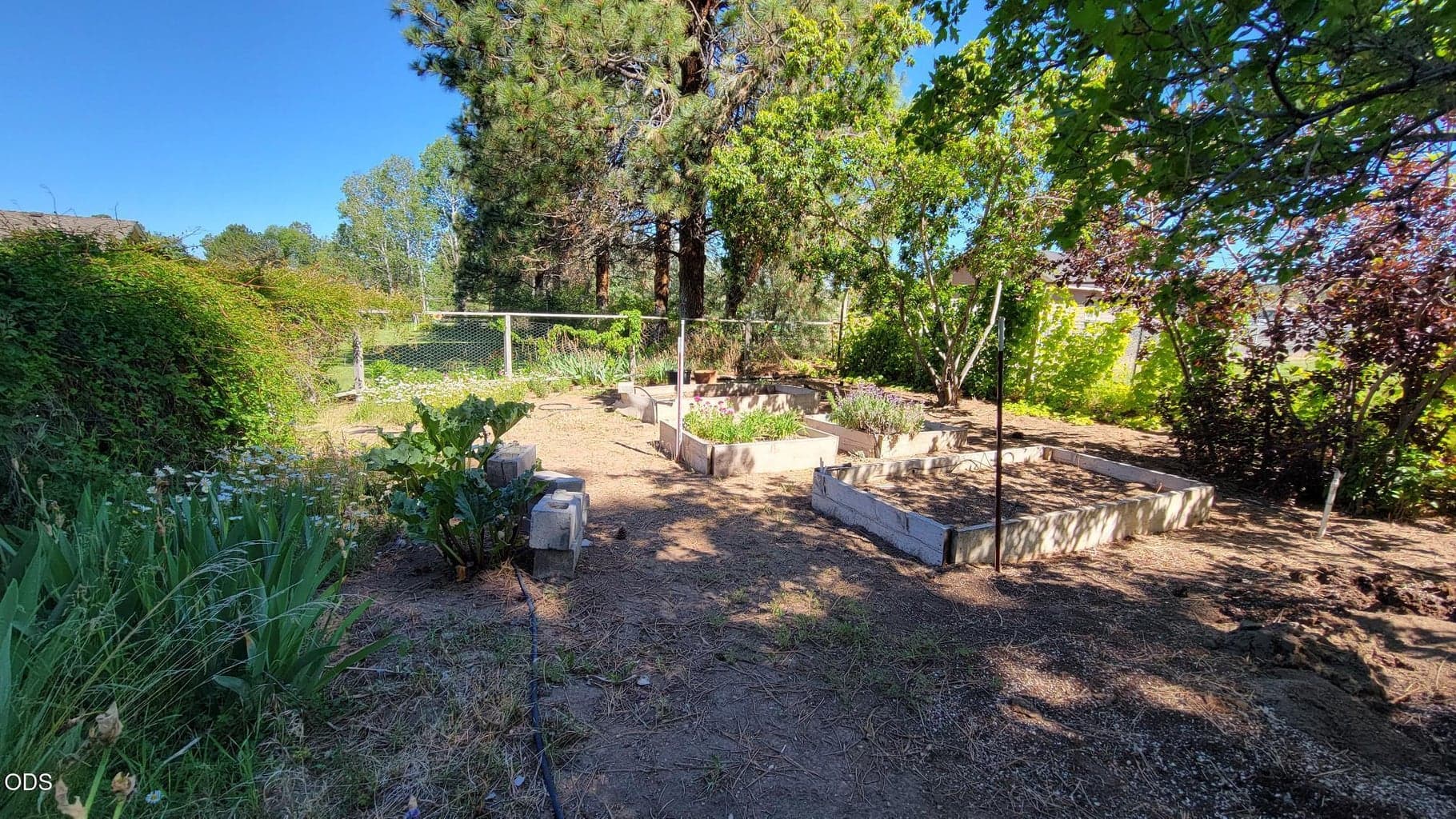 Photo of 2384 NE Sunrise Lane 45 of 50