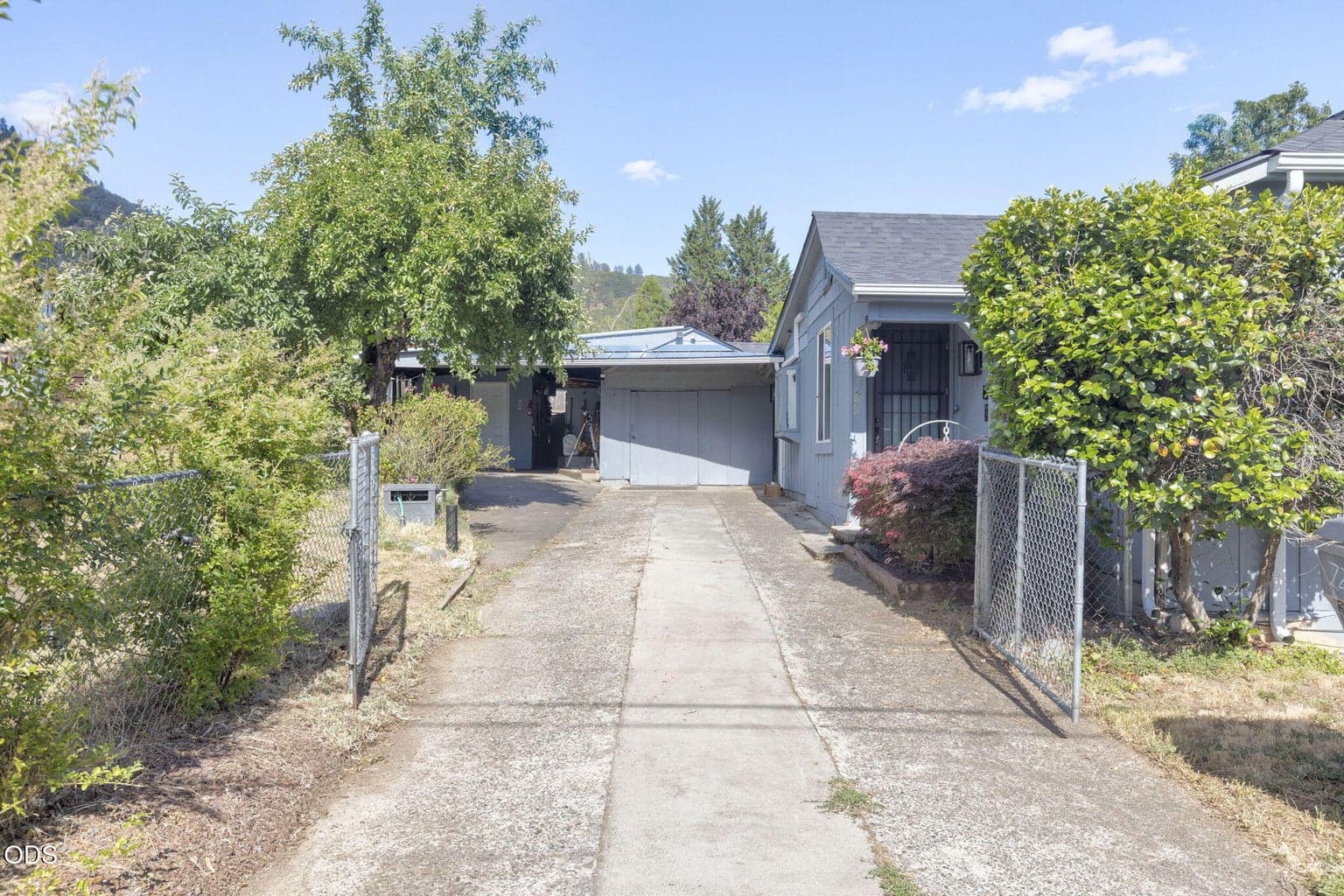 Photo of 723 12th 3 of 39