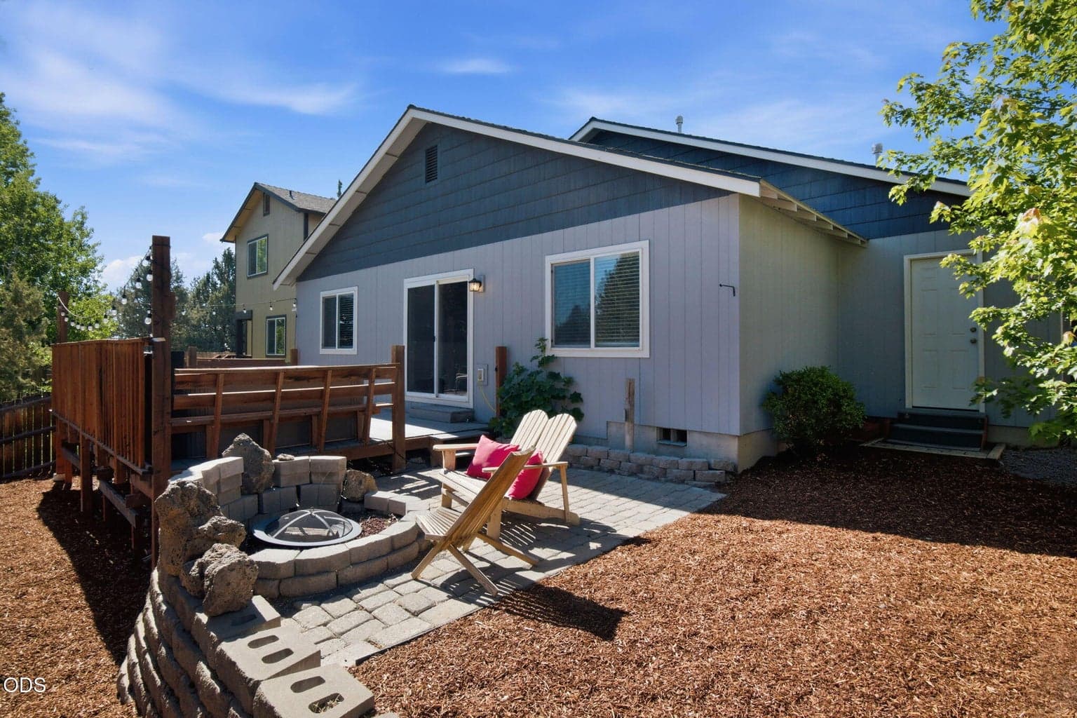 21370 Pecoraro Loop