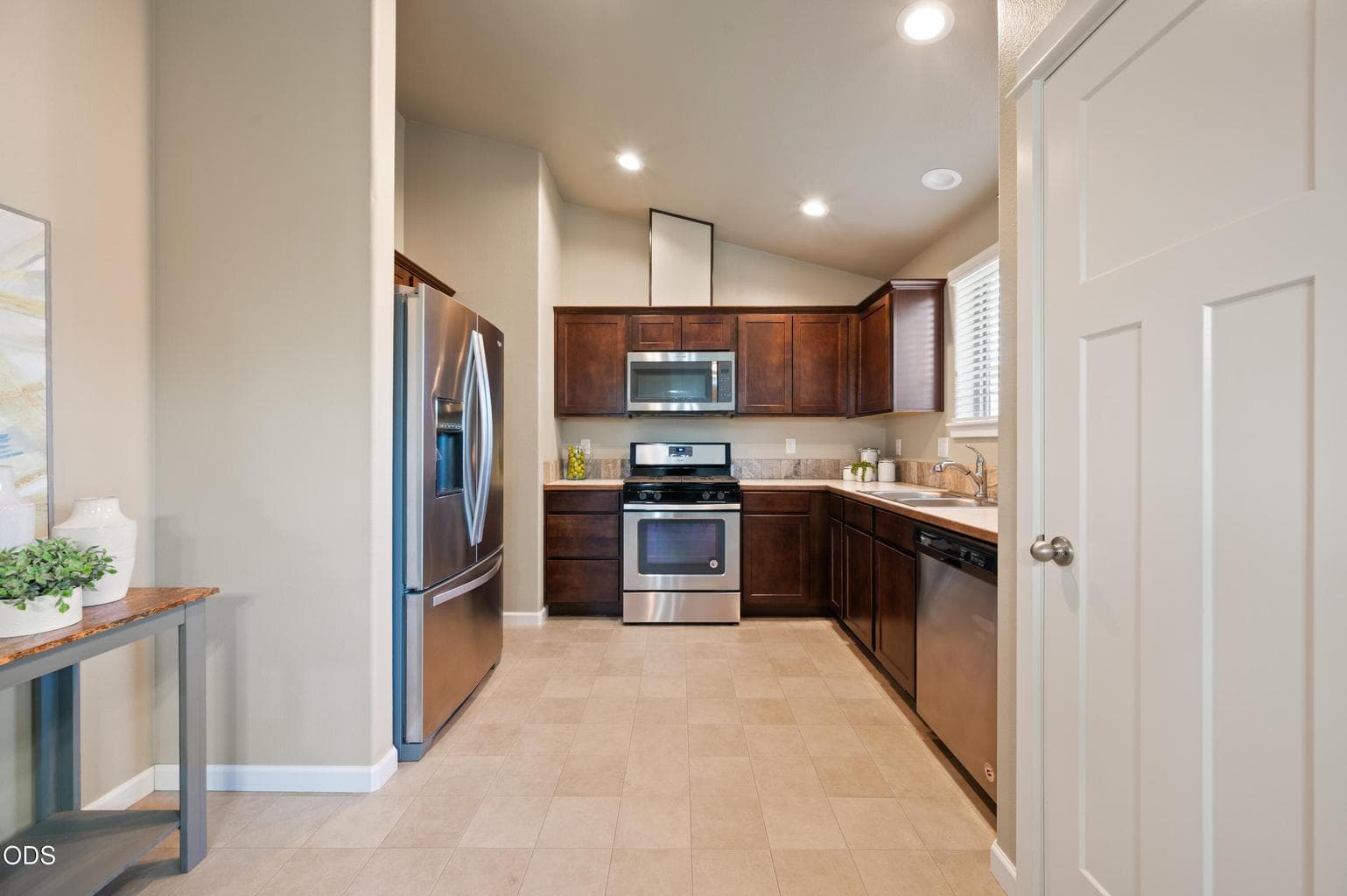 Photo of 21301 Oconnor Way 11 of 36