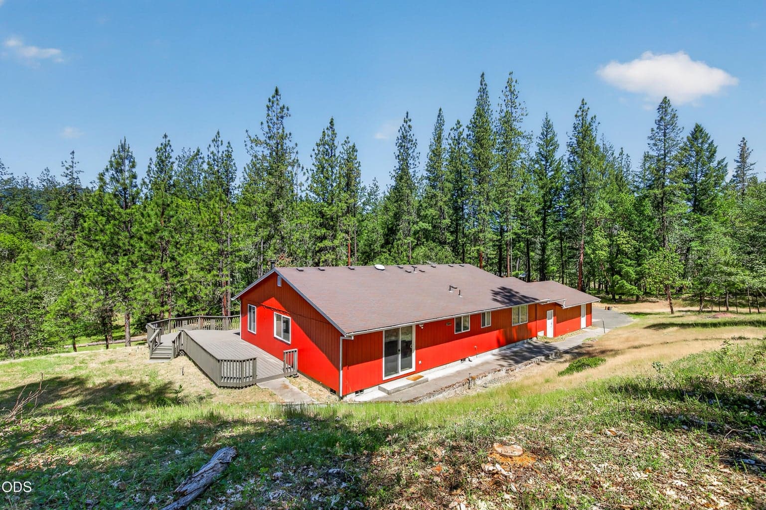 Photo of 2850 Evans Creek 4 of 43