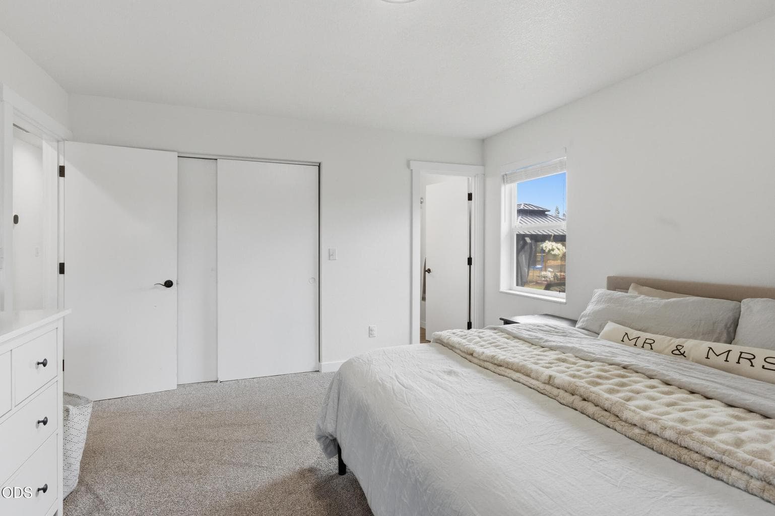 Photo of 4444 NE 40th Street 14 of 33