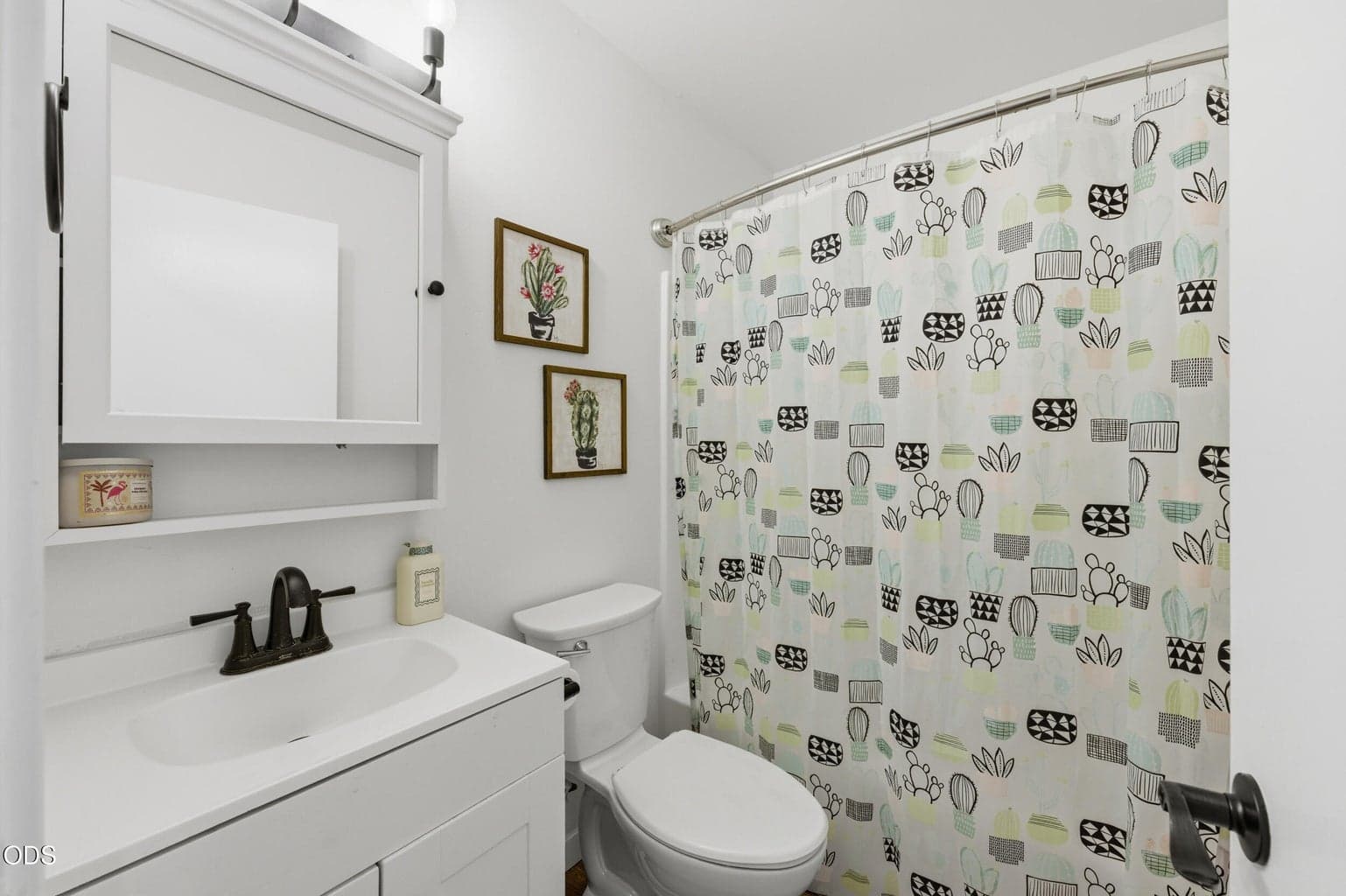 Photo of 4444 NE 40th Street 15 of 33