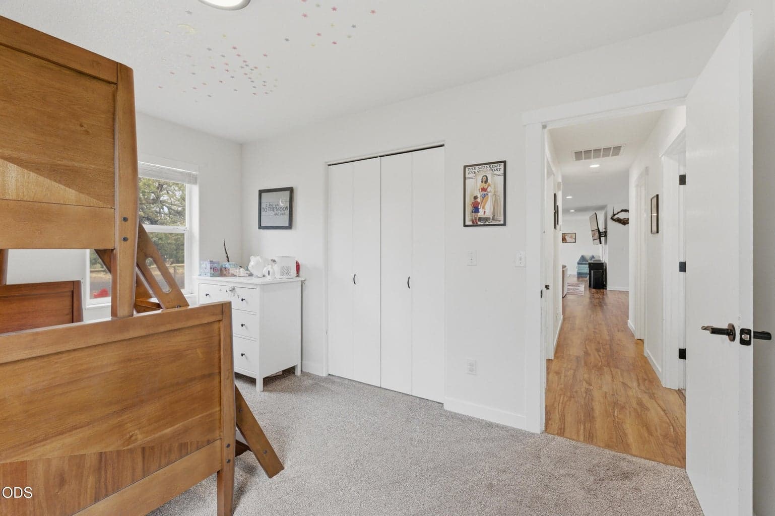 Photo of 4444 NE 40th Street 17 of 33