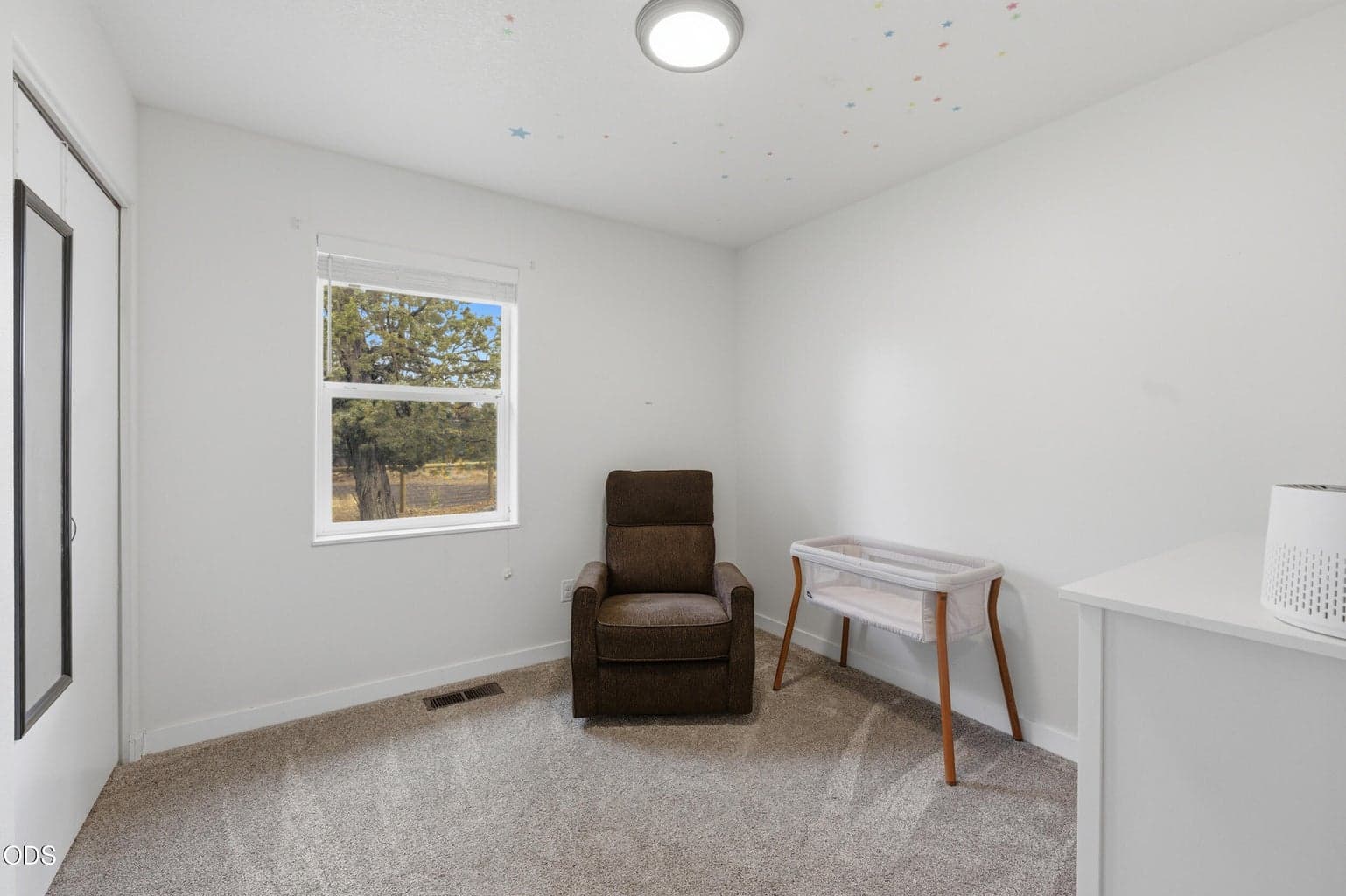 Photo of 4444 NE 40th Street 18 of 33