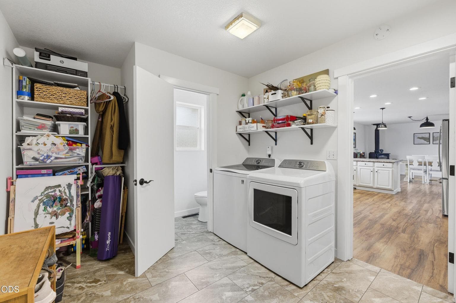 Photo of 4444 NE 40th Street 21 of 33