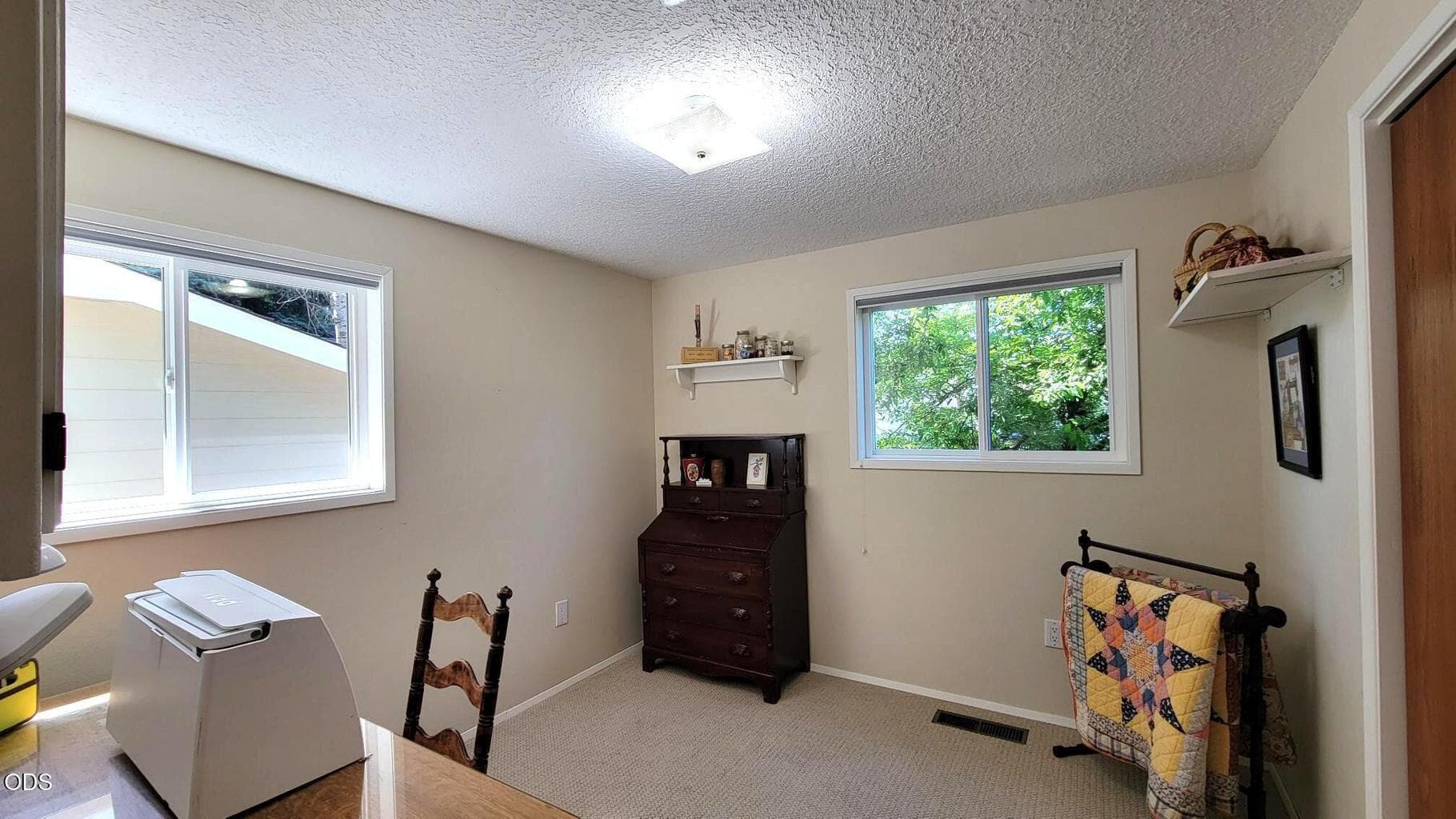Photo of 2384 NE Sunrise Lane 29 of 50