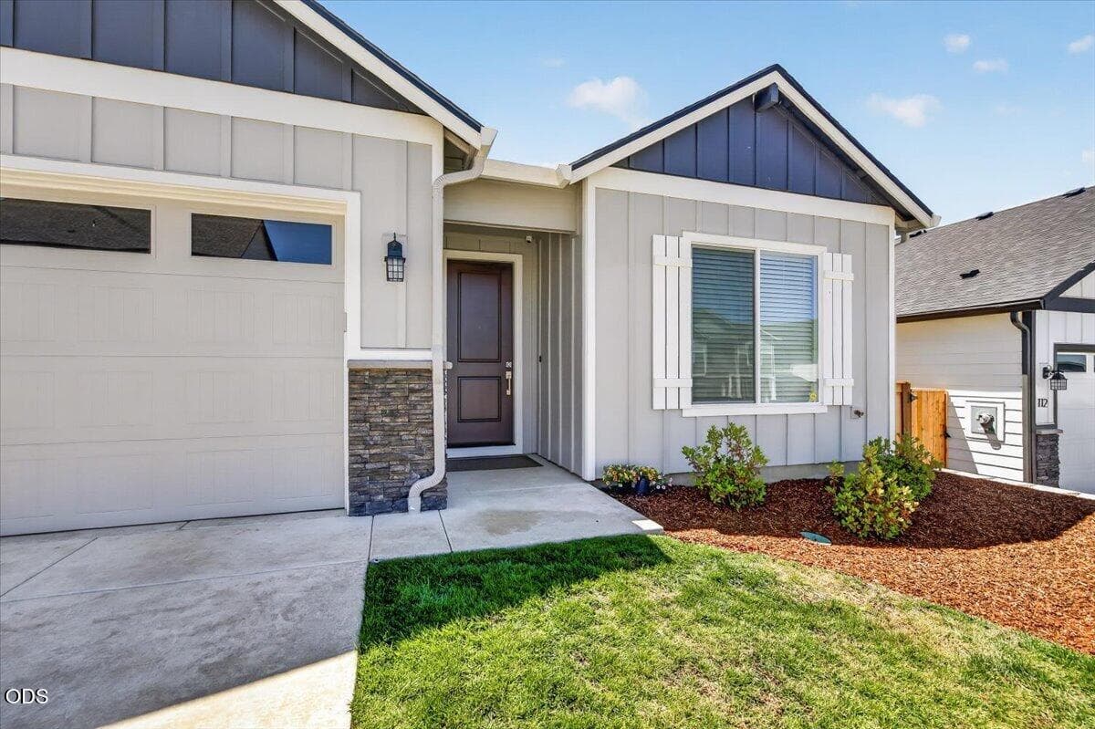 Photo of 106 Valemont 2 of 29