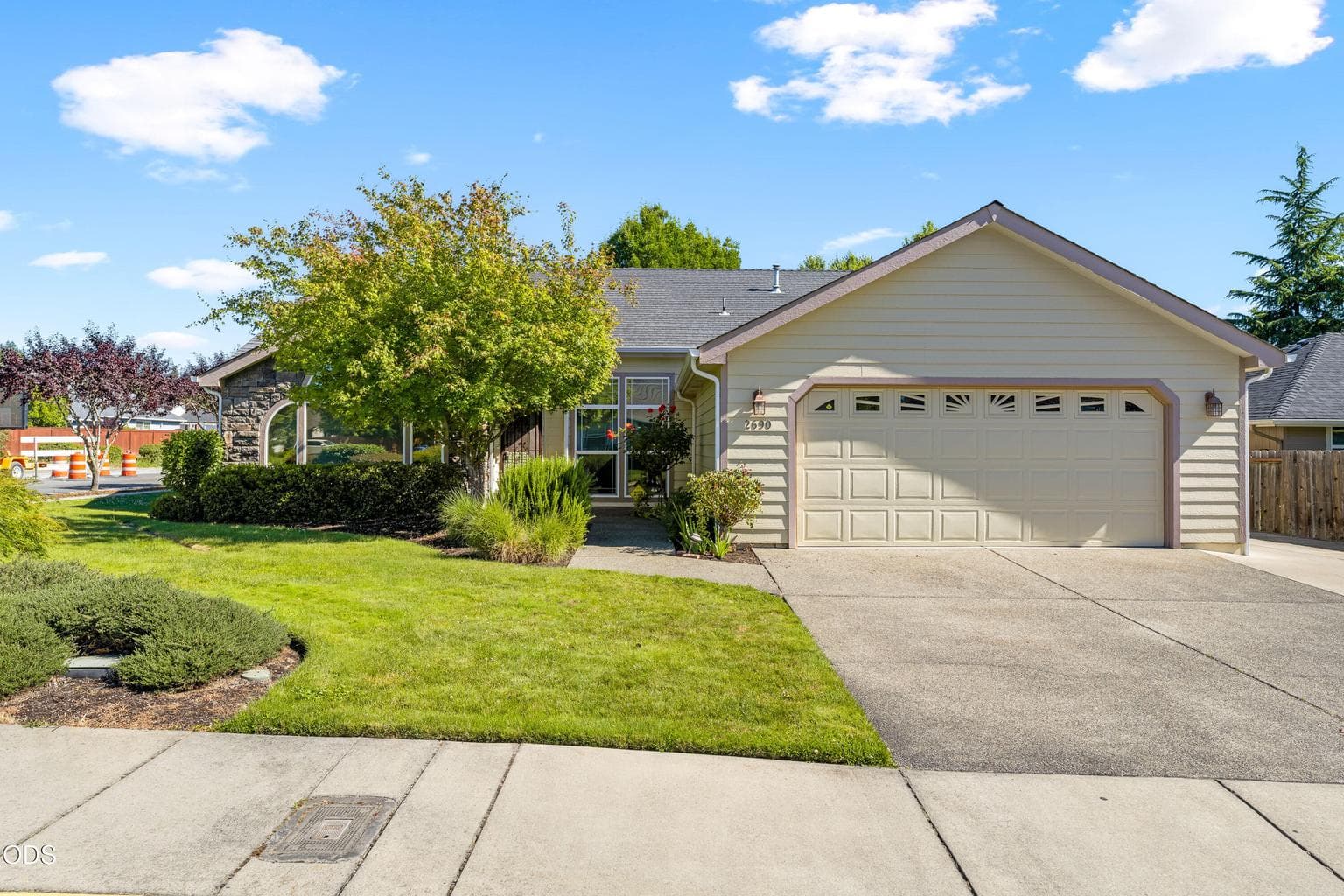 Photo of 2690 Trinity 3 of 30