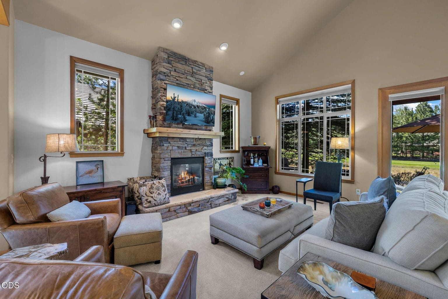 Photo of 343 Mount Washington Drive 7 of 46