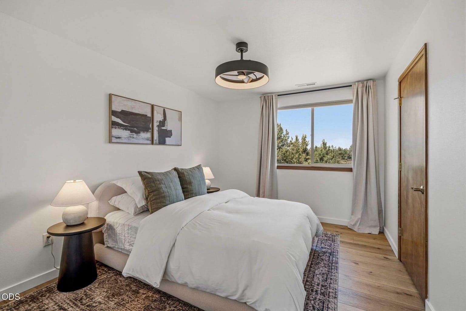 Bedroom 2-1