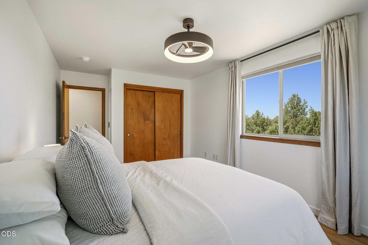 Bedroom 4-3