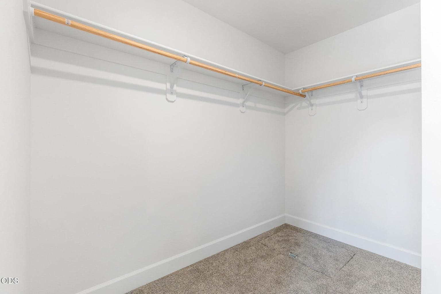 Photo of 1188 NW Fairway Road 12 of 24