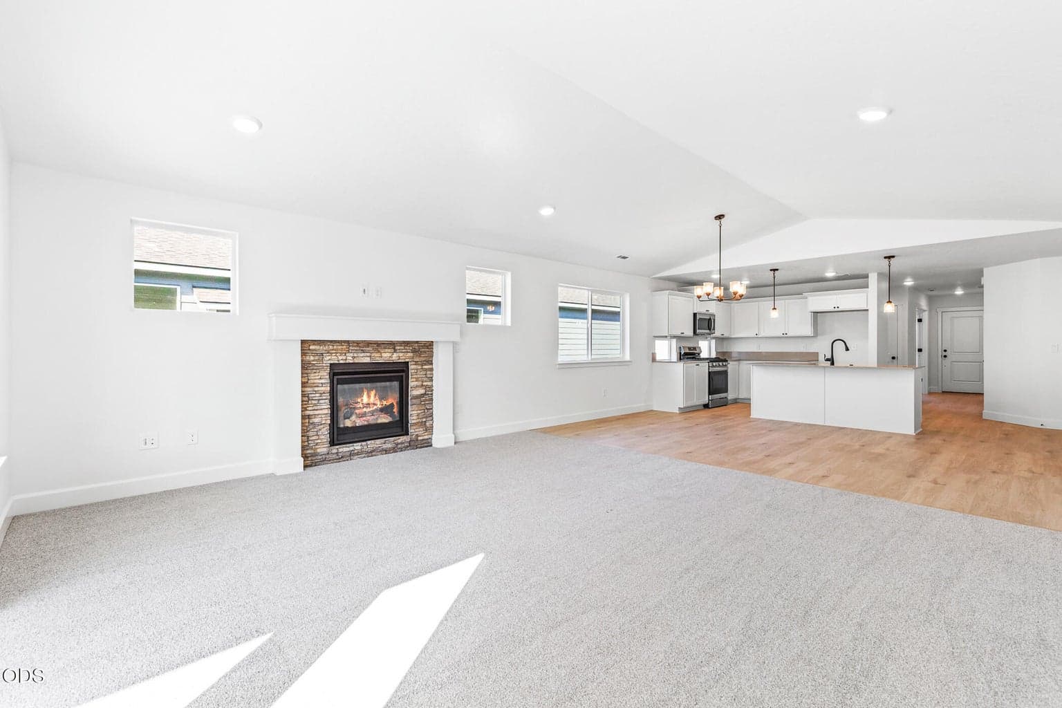 Photo of 1188 NW Fairway Road 21 of 24