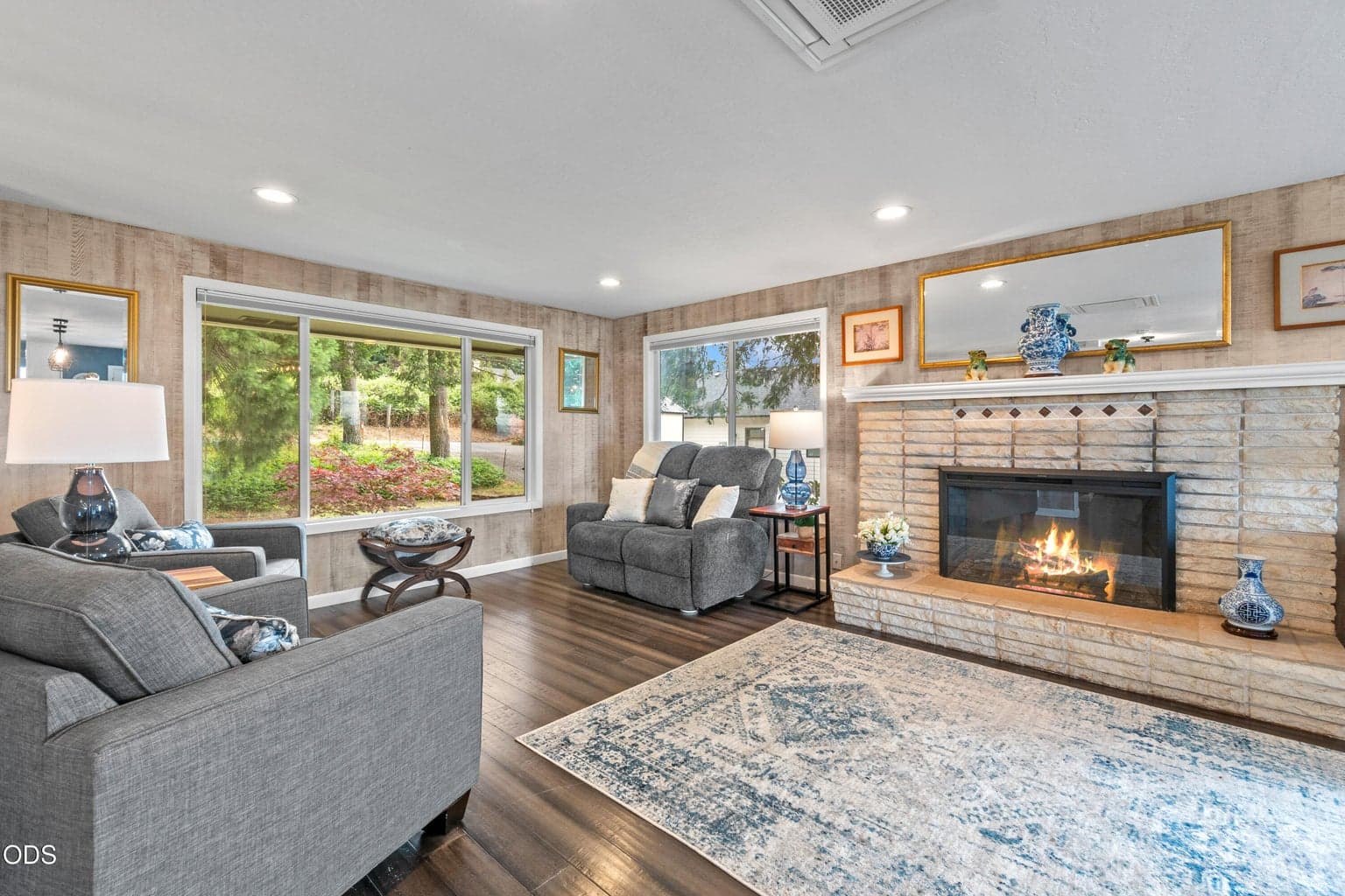 Photo of 33672 Laurel 4 of 46