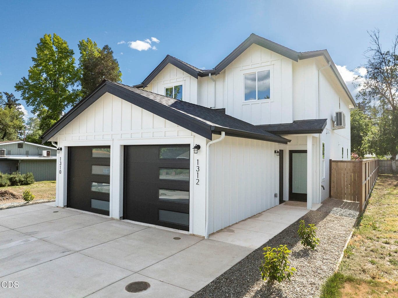 Photo of 1312 Conklin 1 of 25