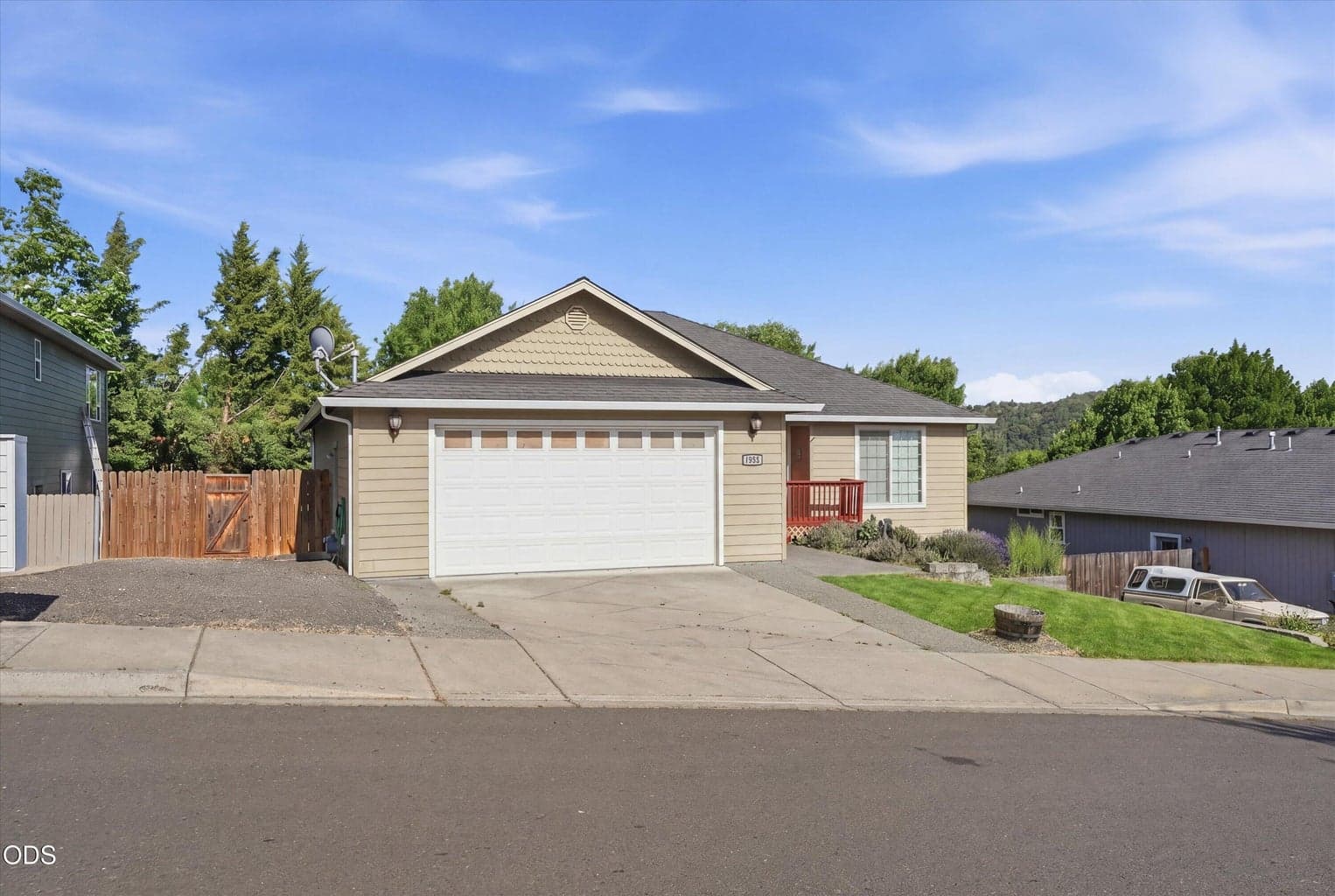 Photo of 1056 Highlands 2 of 44