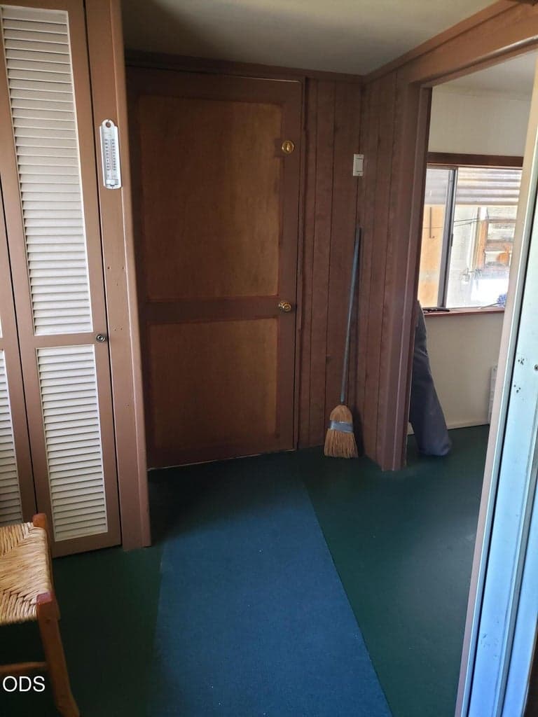 Mudd room