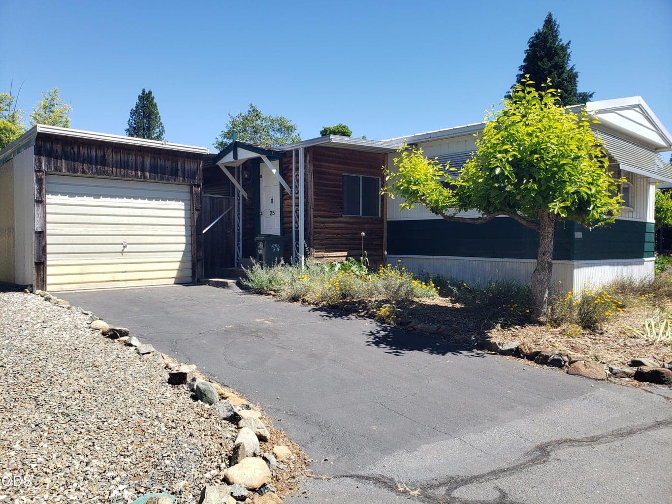 Photo of 222 Ollis 1 of 26